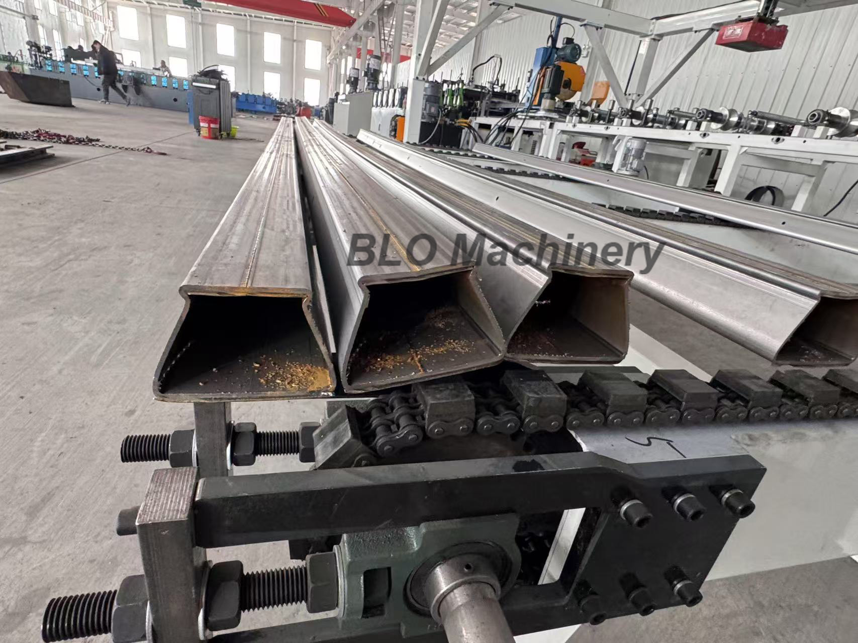 BLO Guardrail Roll Forming Machine BLO Guardrail Roll Forming Machine