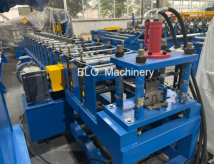roll forming machine 1