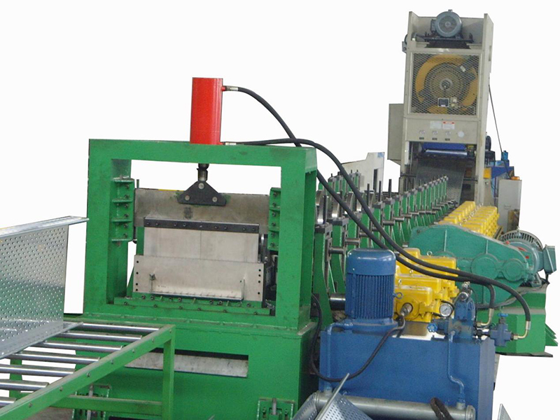 Blo Machinery zaprezentuje najnowocześniejszą linię formowania tacki kablowej