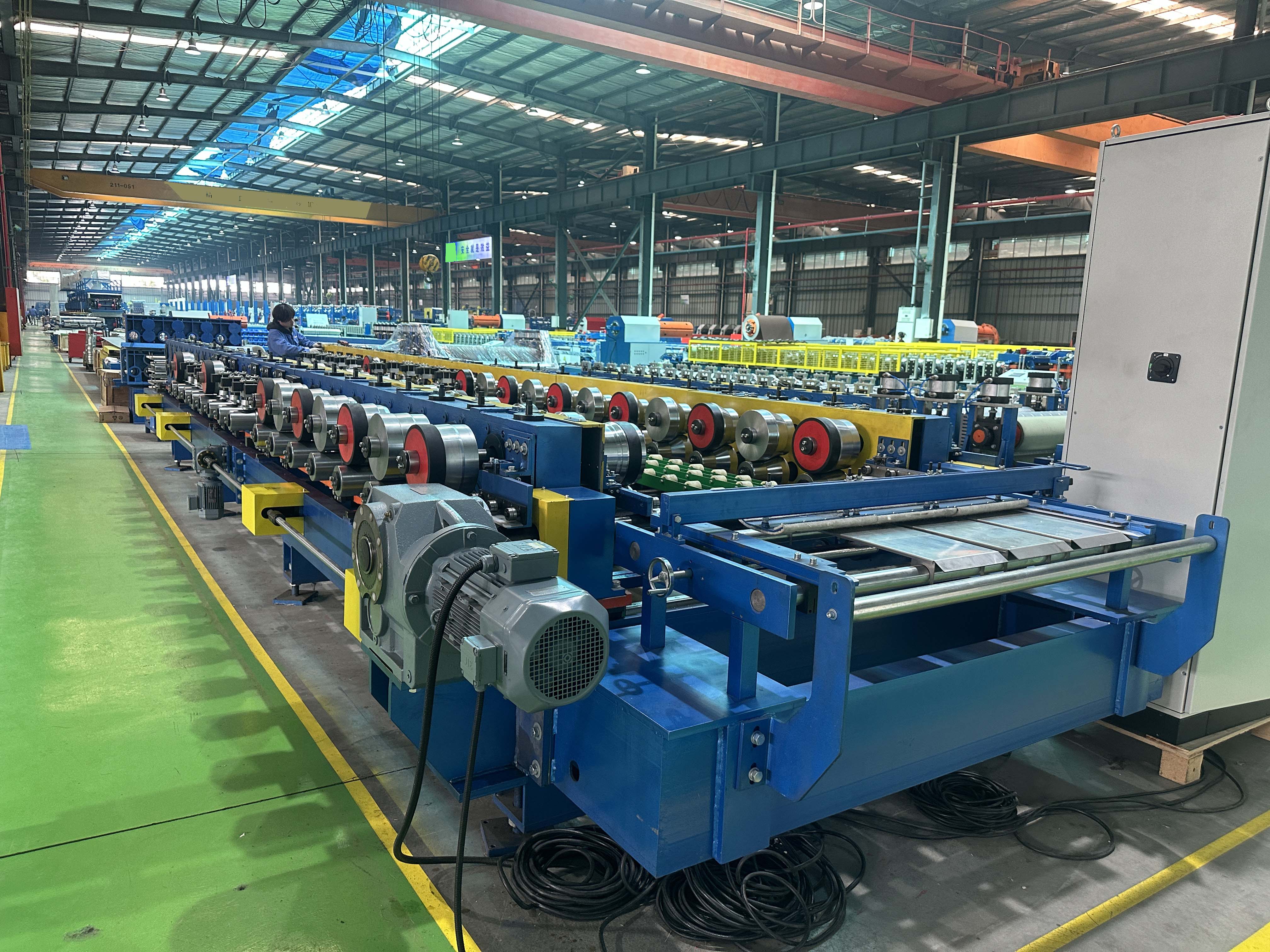 Applications Across Industries And Future Trends of Cold Roll Forming Technology
