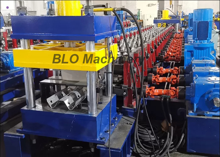 What Is Highway Guardrail Roll Forming Machine And How Is The Global Application Market 